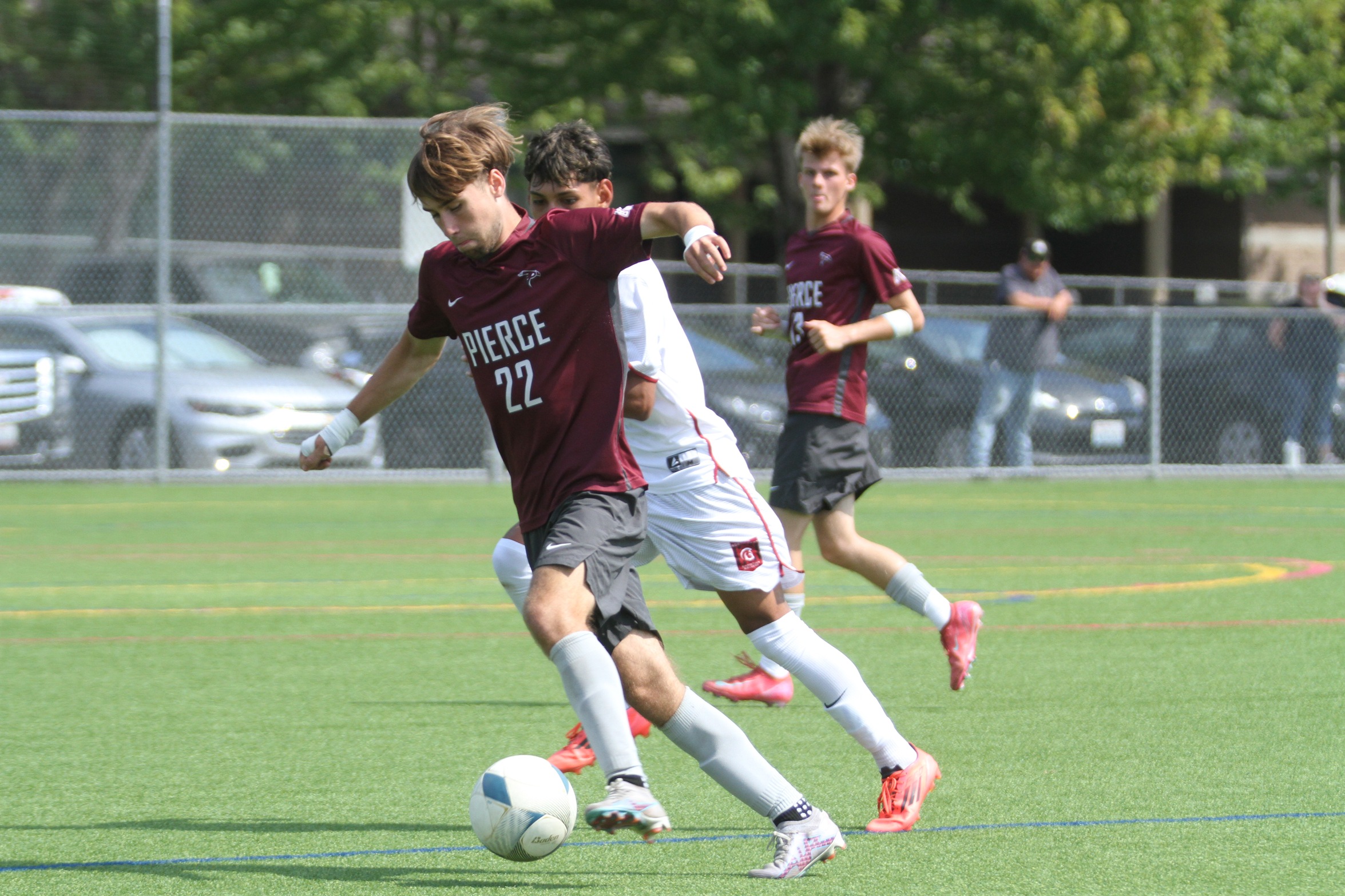 Raiders Struggle Against Titans in West Region Matchup