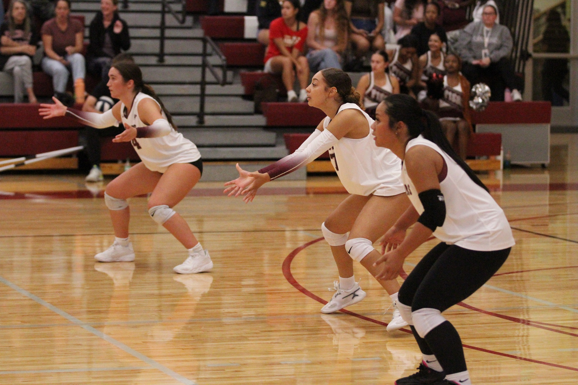 Red Devils Sweep Raiders at Home